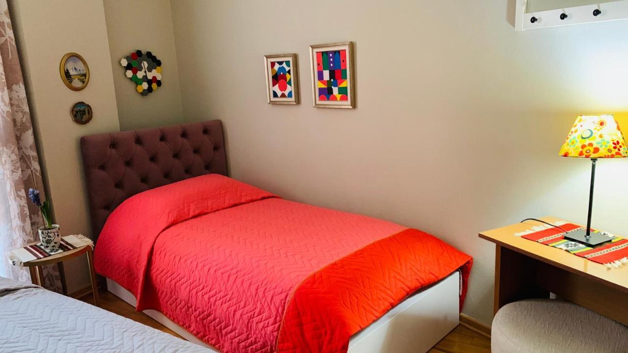 Central Comfy Apartment 티라나 외부 사진