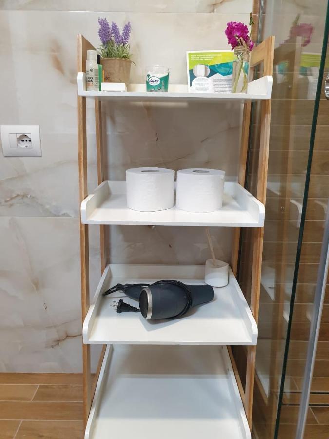 Central Comfy Apartment 티라나 외부 사진