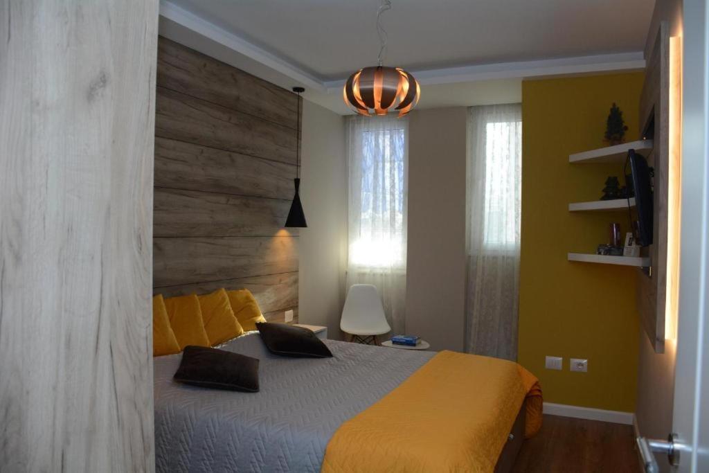 Central Comfy Apartment 티라나 외부 사진