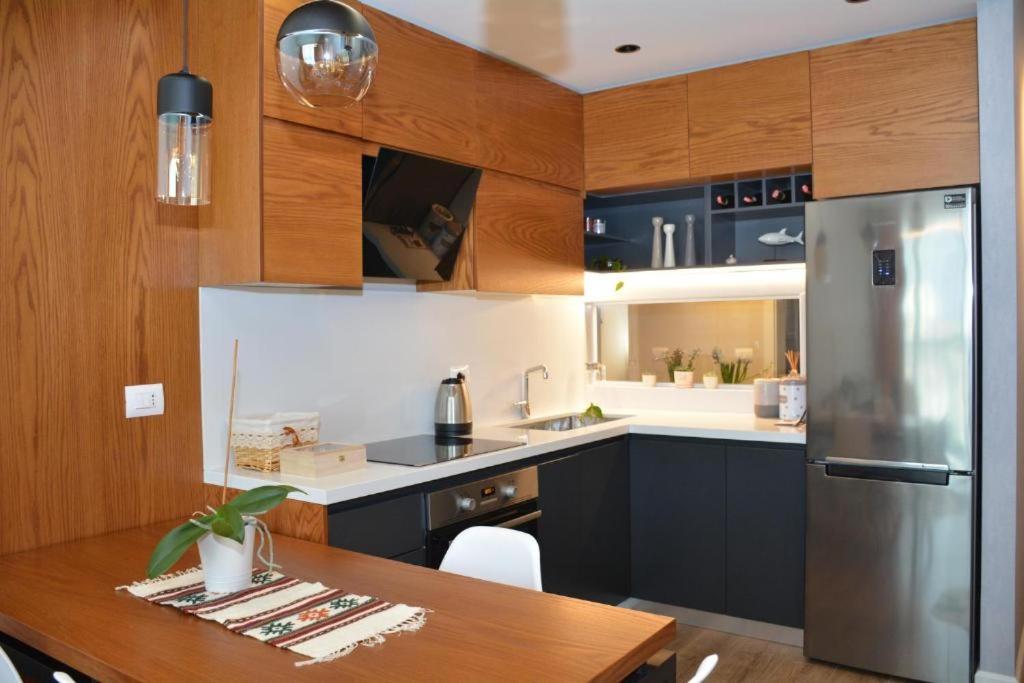 Central Comfy Apartment 티라나 외부 사진