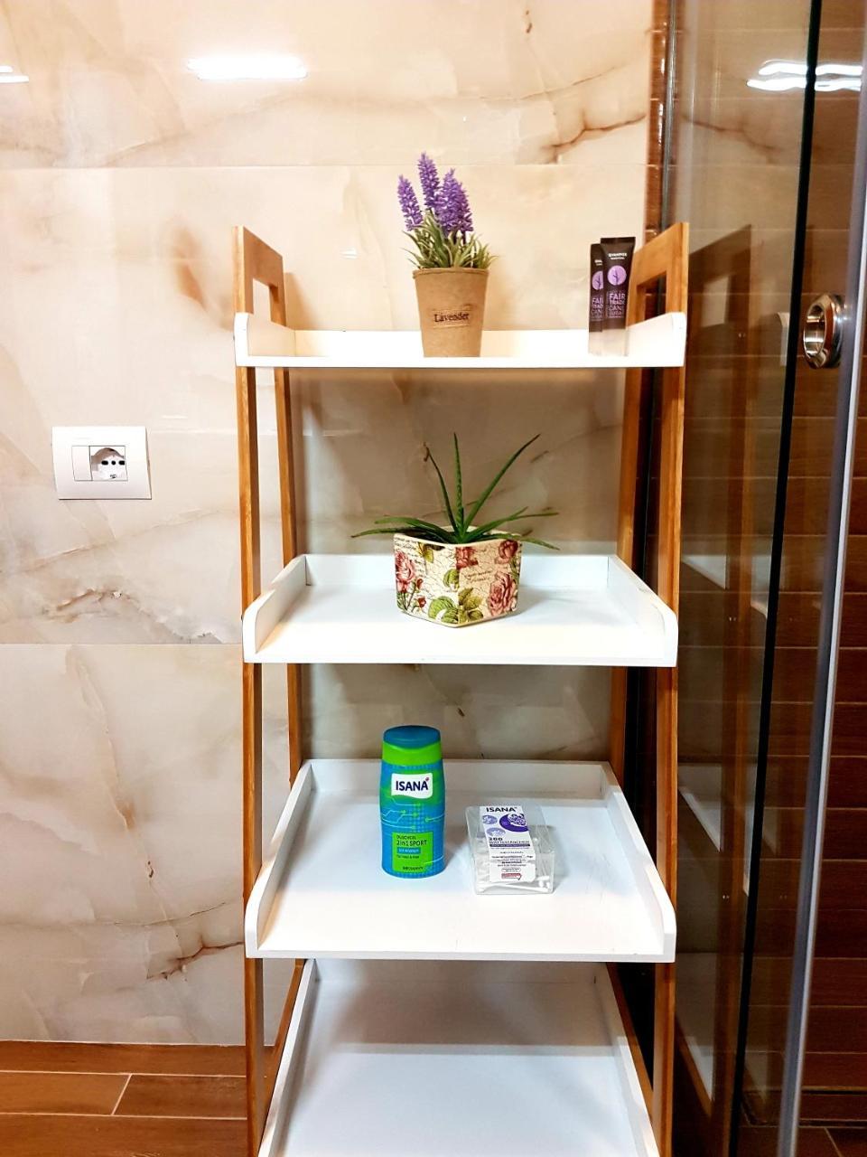 Central Comfy Apartment 티라나 외부 사진